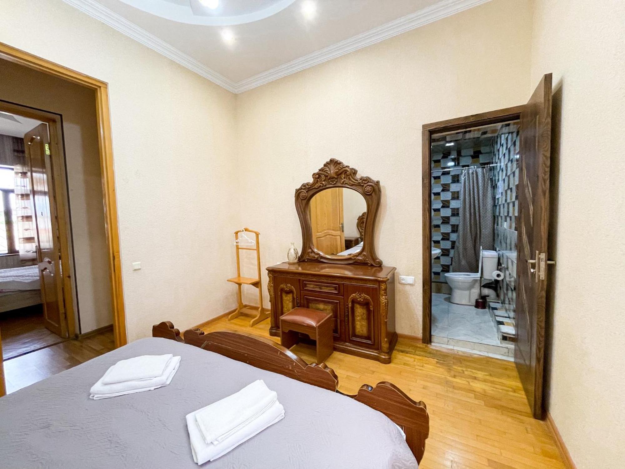 Hostel Kutaisi By Kote الغرفة الصورة